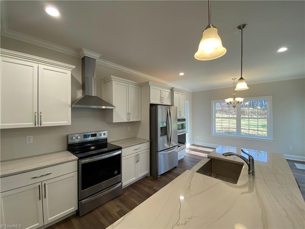 261 Summerlyn Dr - Photo 4 of 29