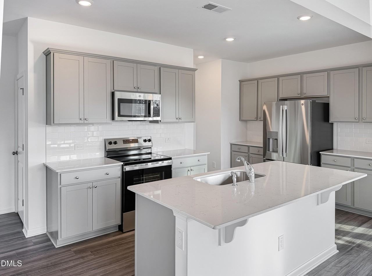 5827 Millstone Way - Photo 6 of 28