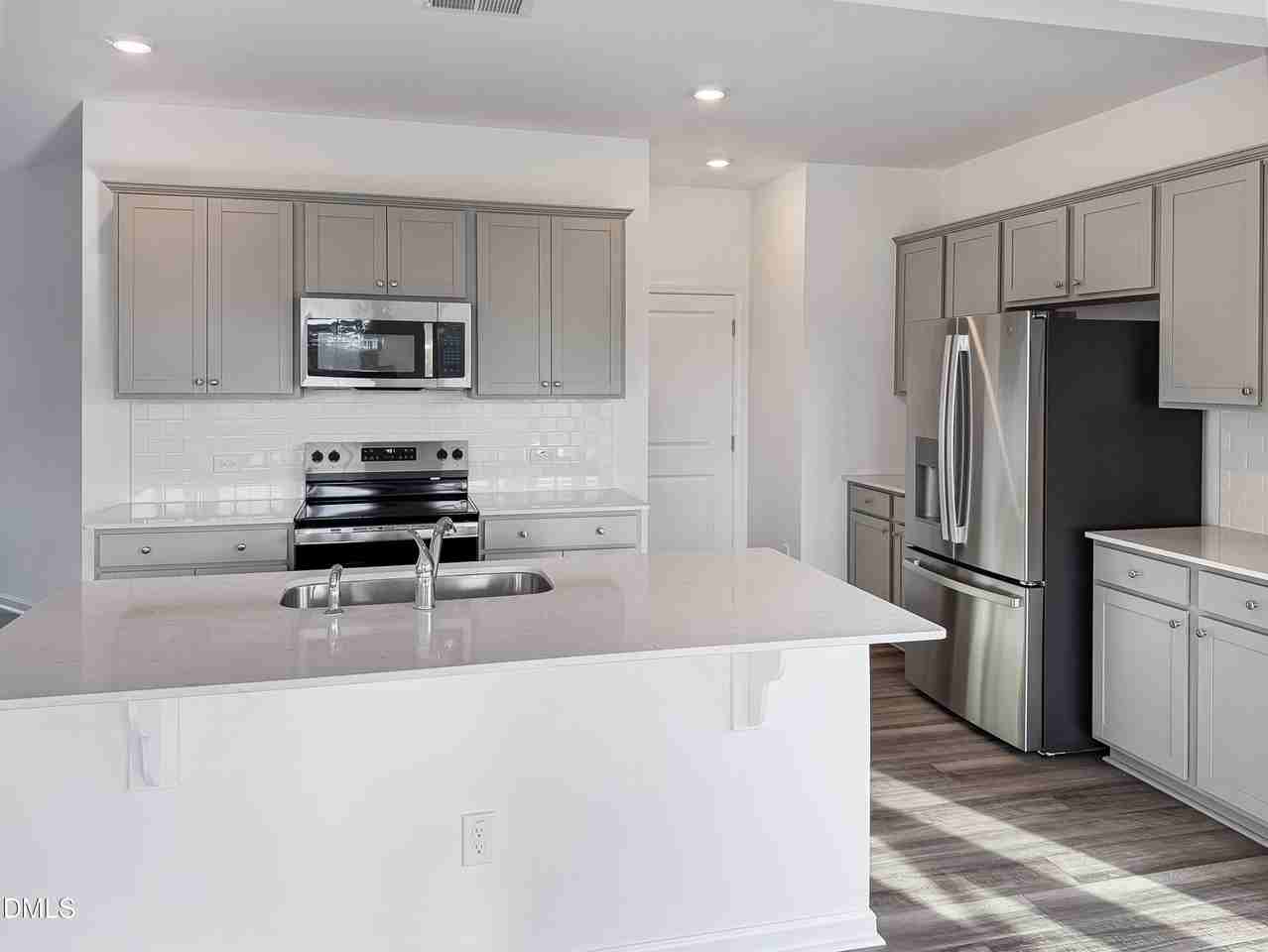 5827 Millstone Way - Photo 7 of 28