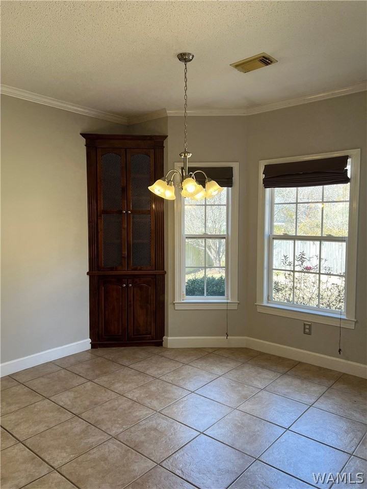 1833 Gaineswood Dr - Photo 6 of 12