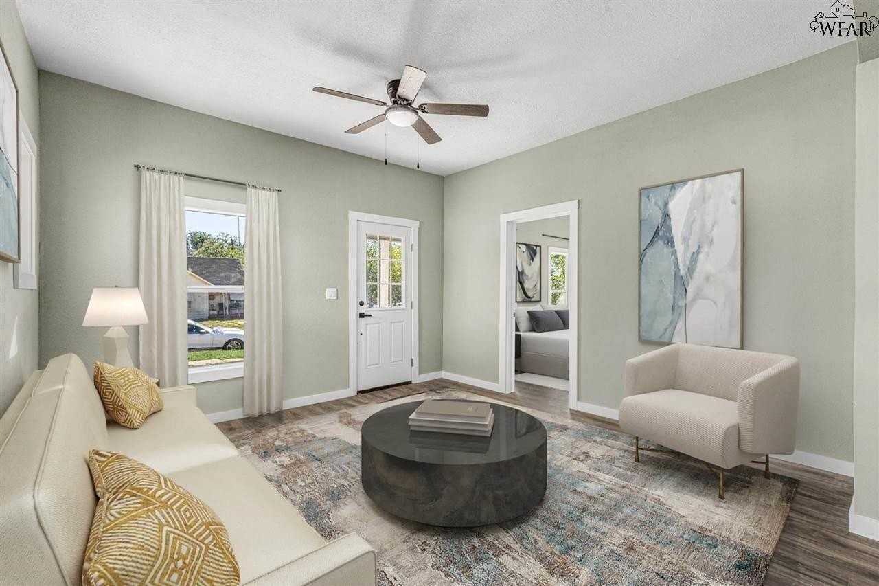 2010 Joline St - Photo 2 of 11