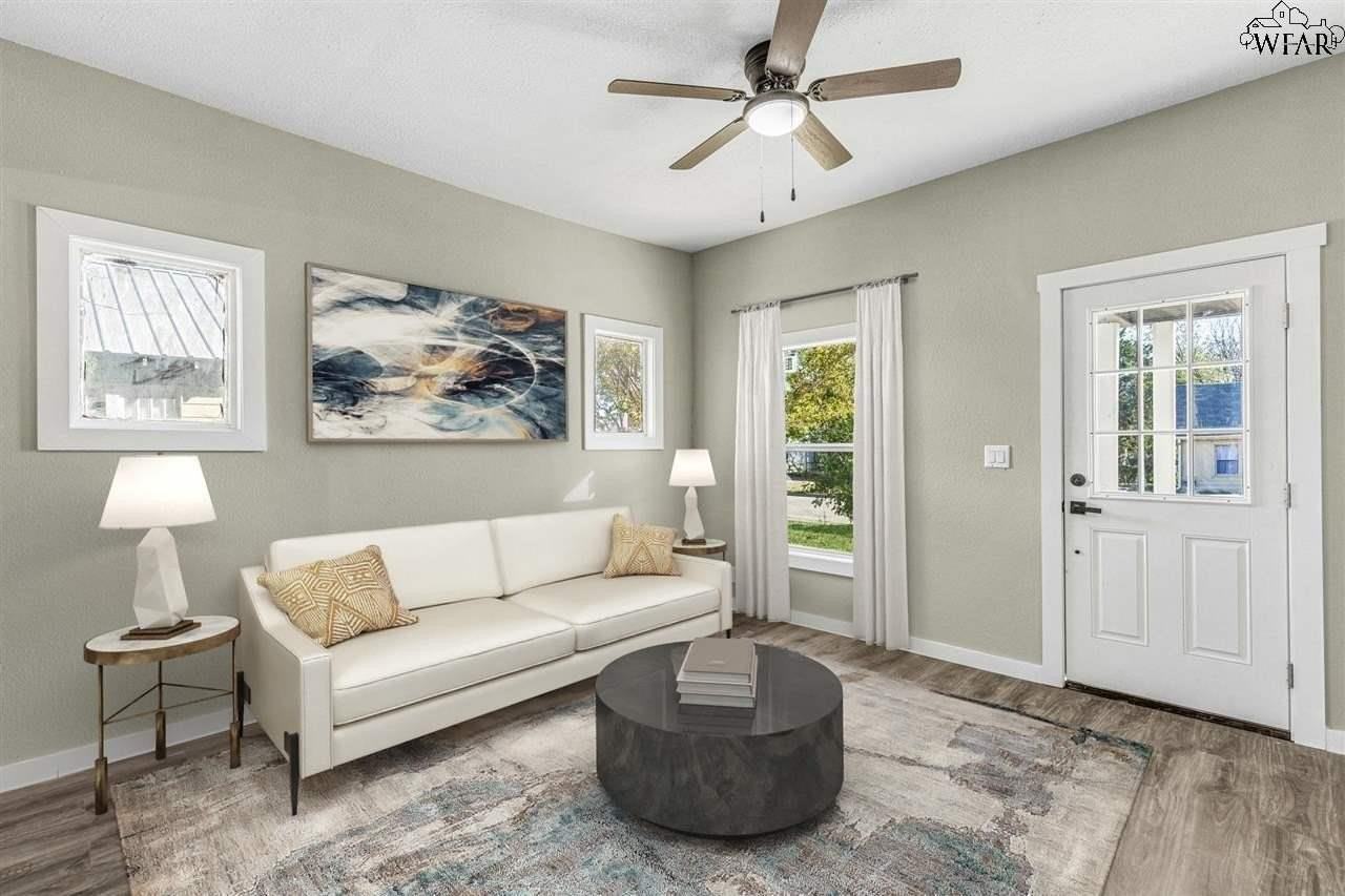 2010 Joline St - Photo 4 of 11