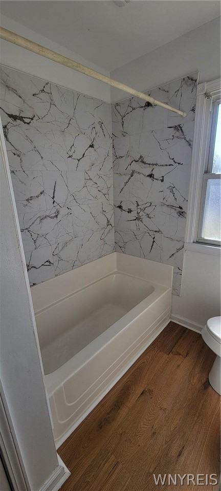 3553 Sherwood Ave - Photo 5 of 22