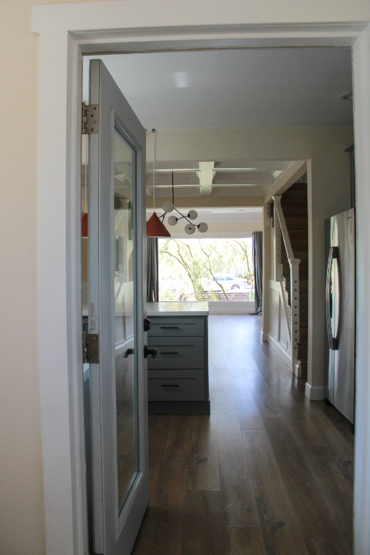 3804 S Hobart Blvd - Photo 2 of 17