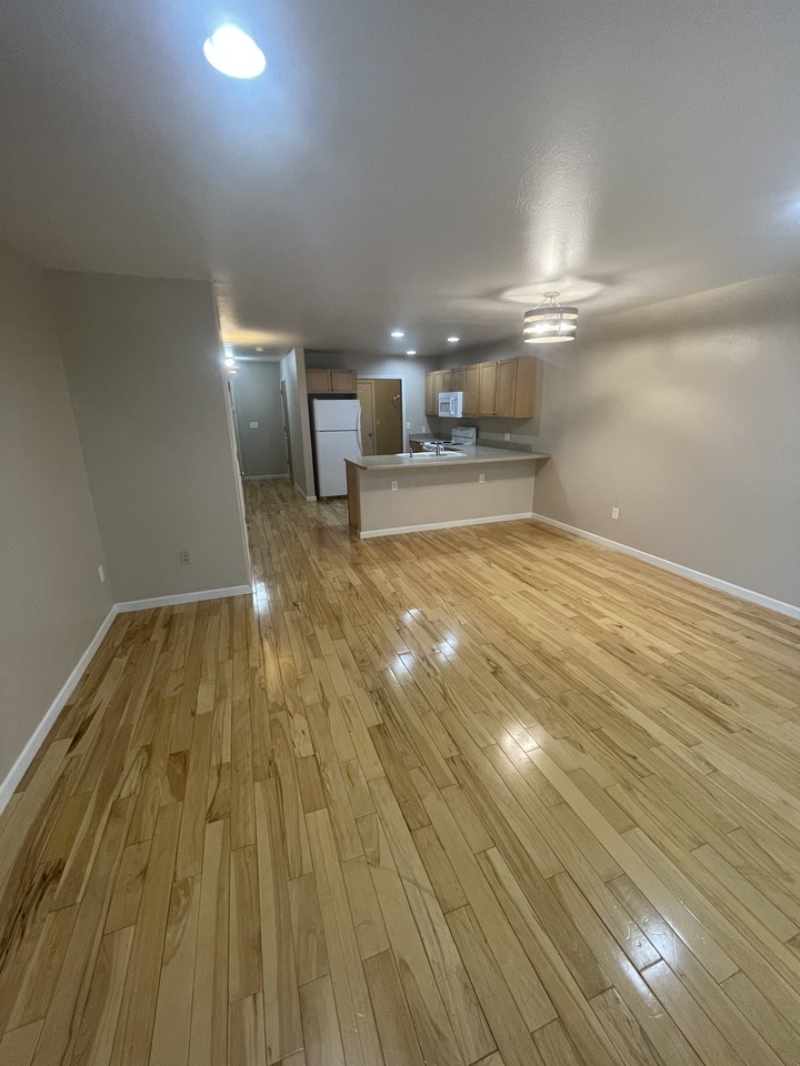 4220 Central Avenue - Photo 4 of 13