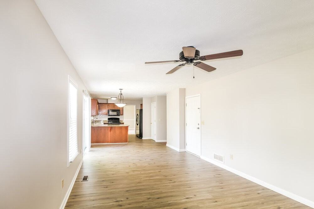 2915 Emerson Lake Dr - Photo 6 of 20