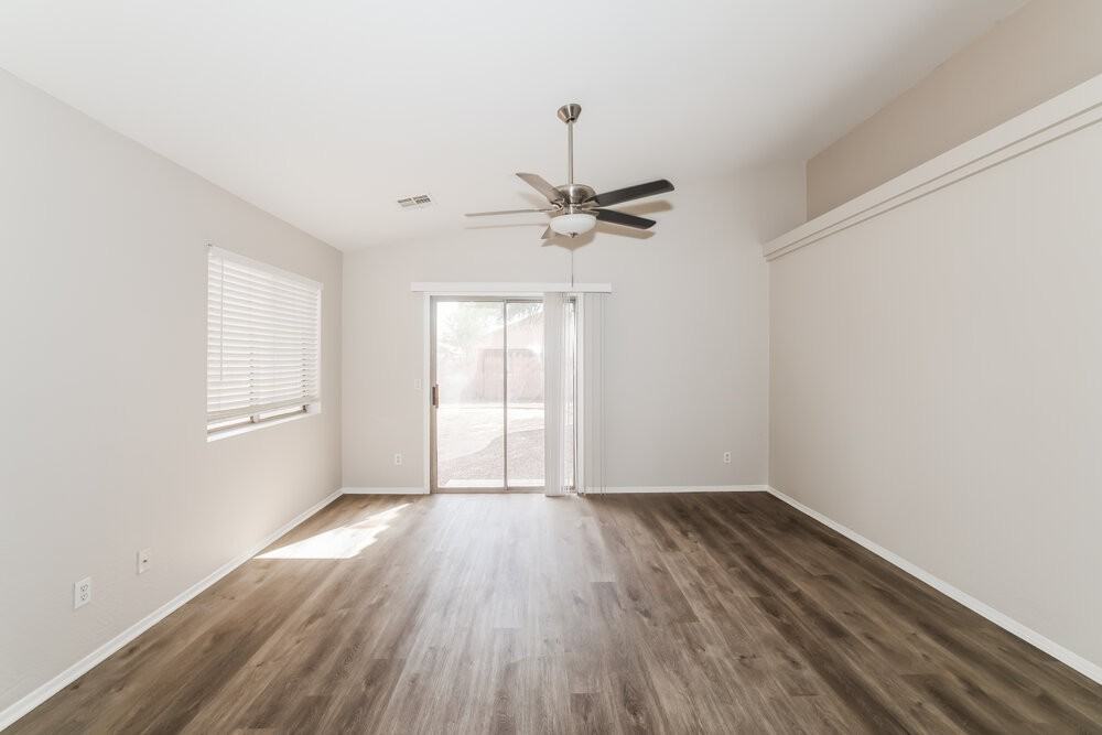 10633 W Pima St - Photo 6 of 15