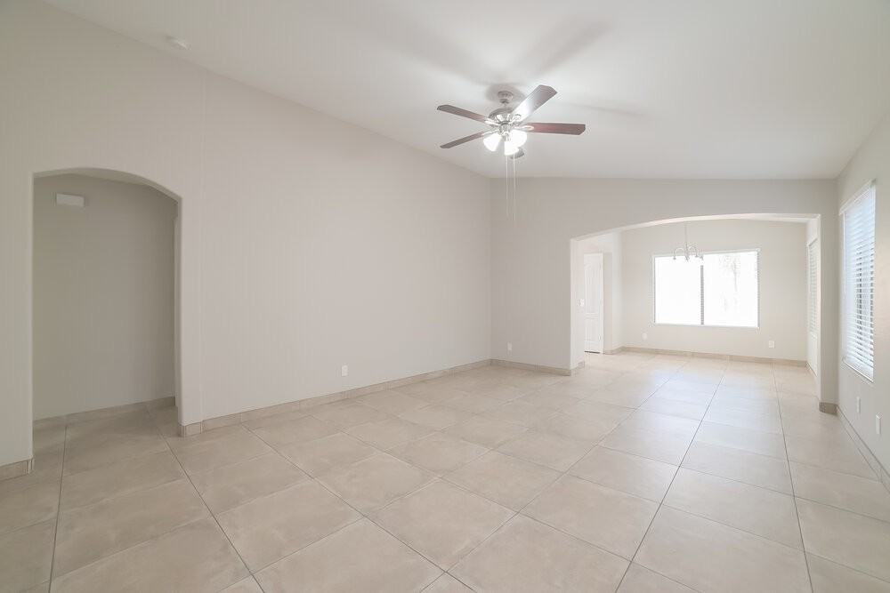 11476 W Madisen Ellise Dr - Photo 5 of 19