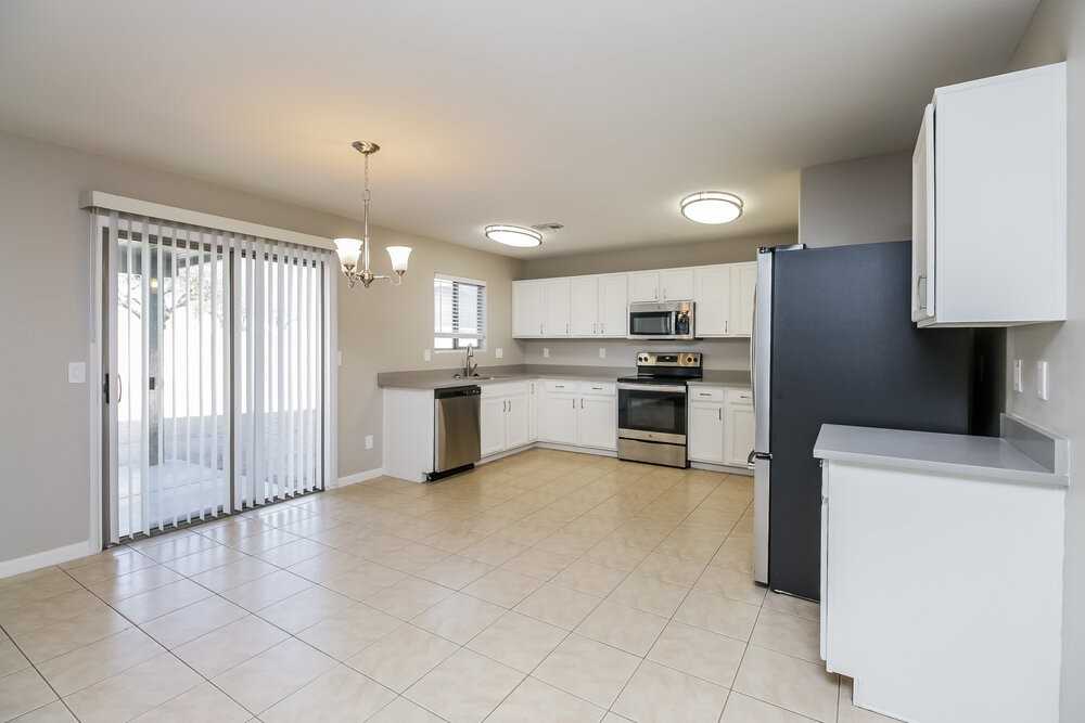 1836 E Silversmith Trl - Photo 7 of 17