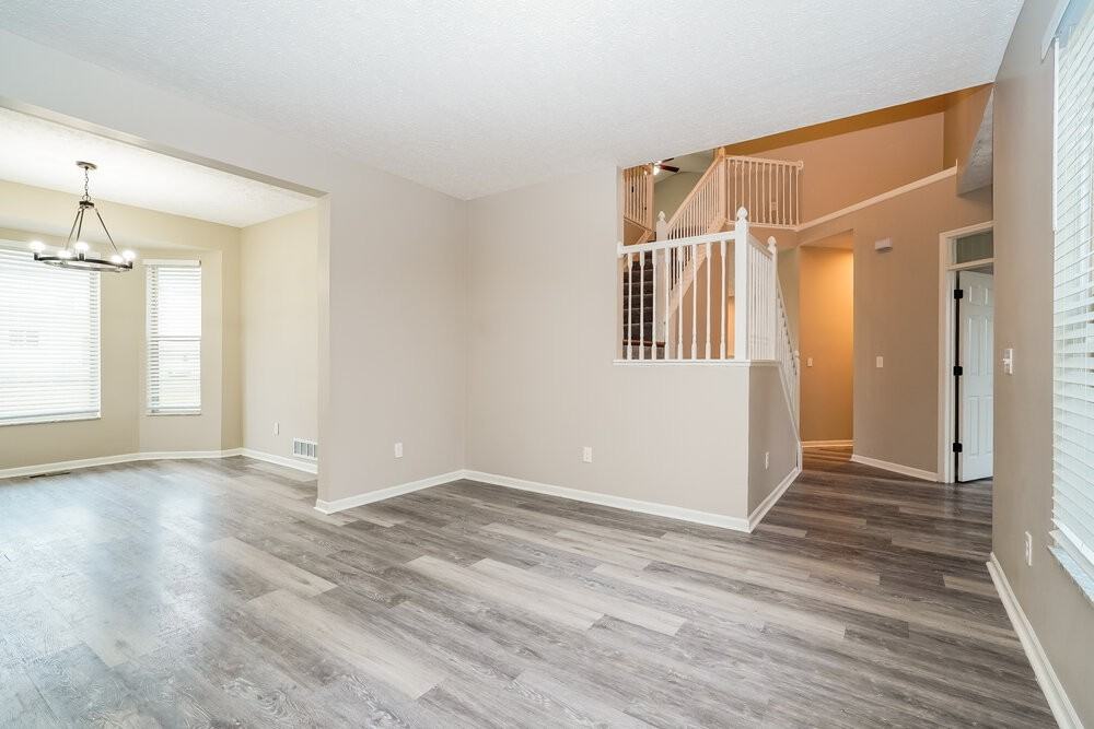 925 Mahle Dr - Photo 5 of 18