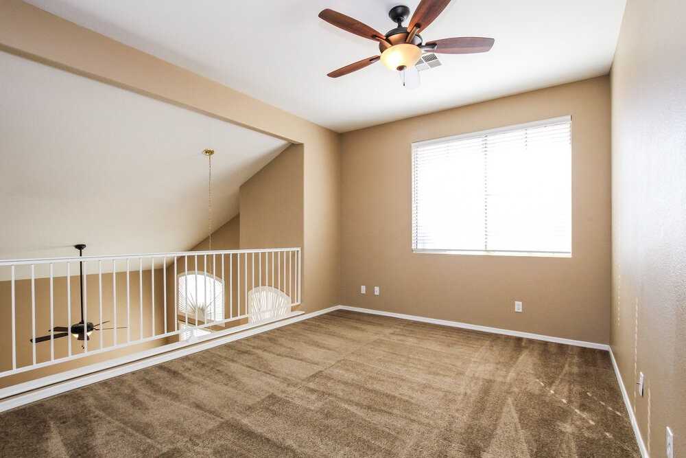 2575 S 159th Ave - Photo 4 of 14