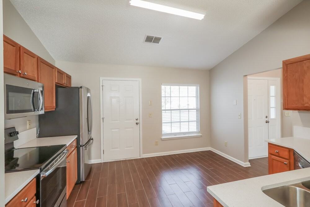 2851 Tuscarora Trl - Photo 5 of 14