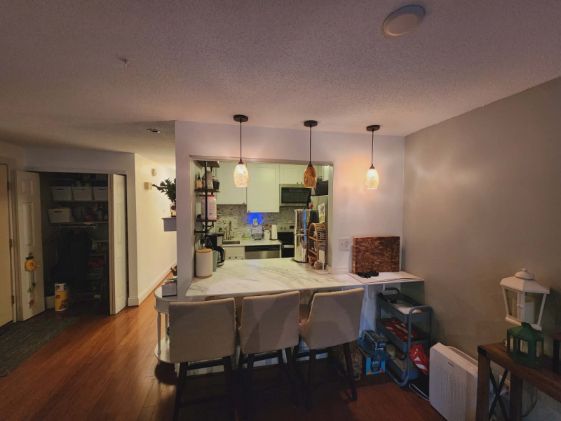 220 Main St #4L - Photo 2 of 14