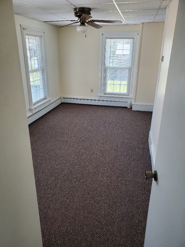 806 Ash St - Photo 5 of 13