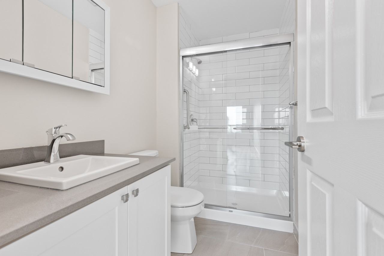 Park Ridge Place I-III - Photo 2 of 13