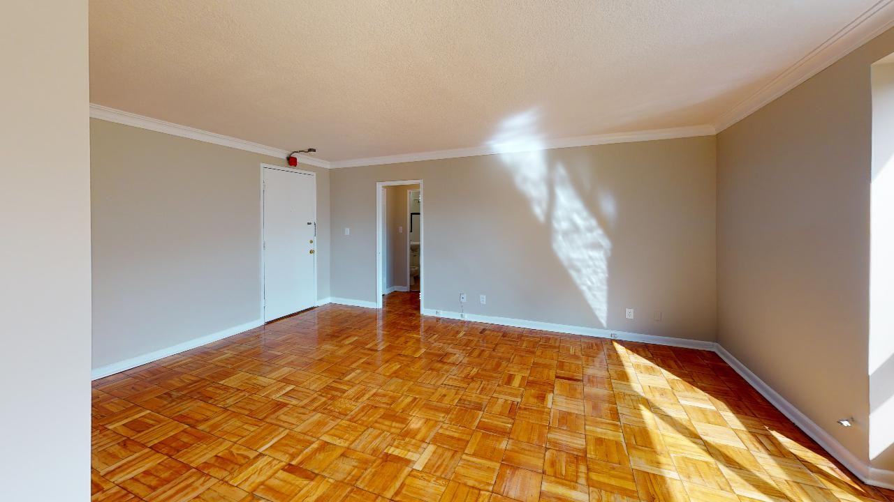 Eastwood Apartments - Photo 3 of 8