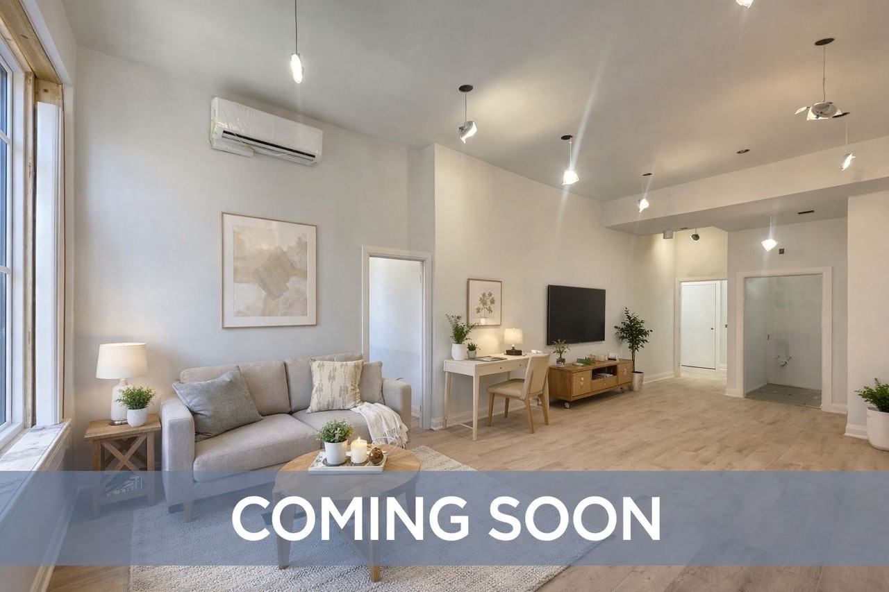 208 KING ST E - Photo 4 of 5