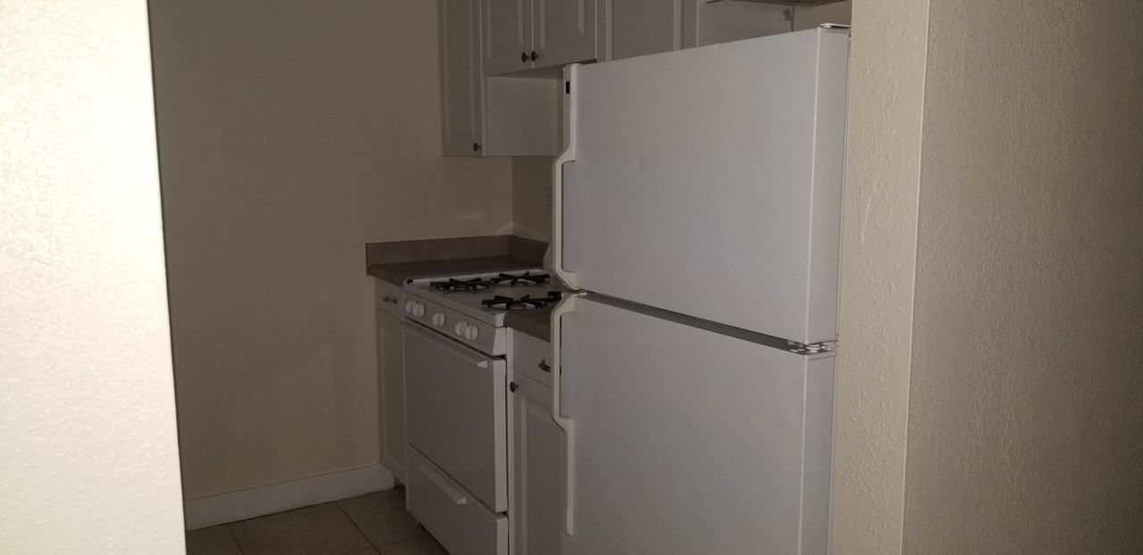 Abbott Acres Apartments - Photo 4 of 17