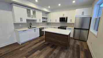 featured image of 44 Calverley Street #Upper