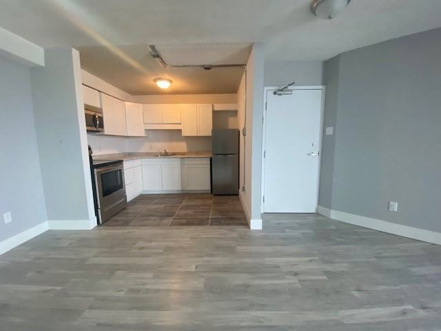 Presland Towers - Photo 3 of 13