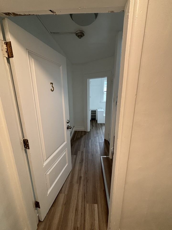 3-84 Maryland Street - Photo 7 of 10