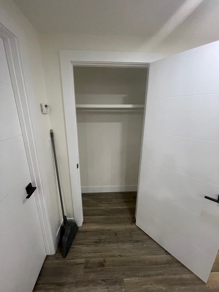 11306 11308 72 Ave NW, Edmonton, AB - Photo 5 of 19