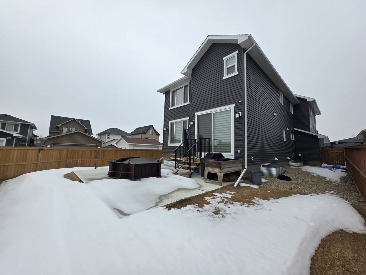 1515 Ravenmoor Way SE, Airdrie - Photo 3 of 12