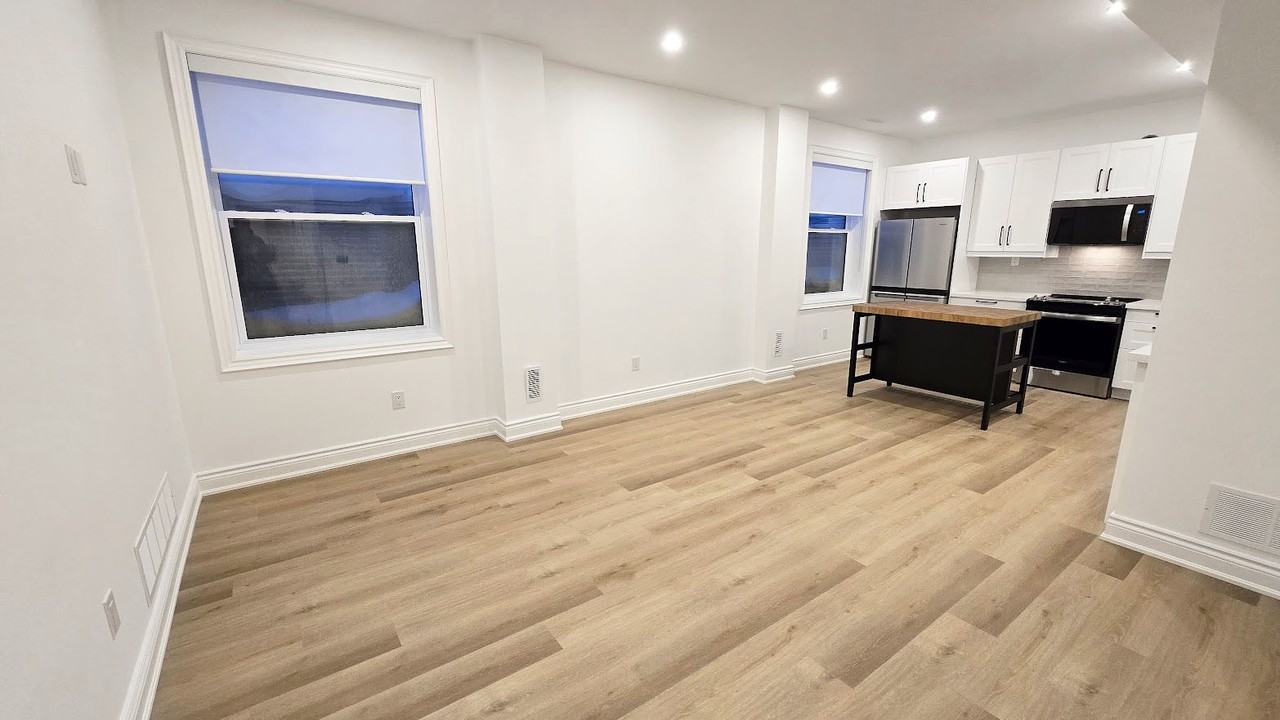 42 Calverley Street - Photo 2 of 16