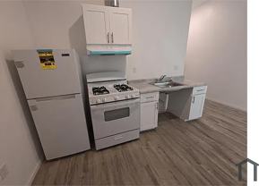 10501 Wilmington Ave #4 - Photo 1 of 1