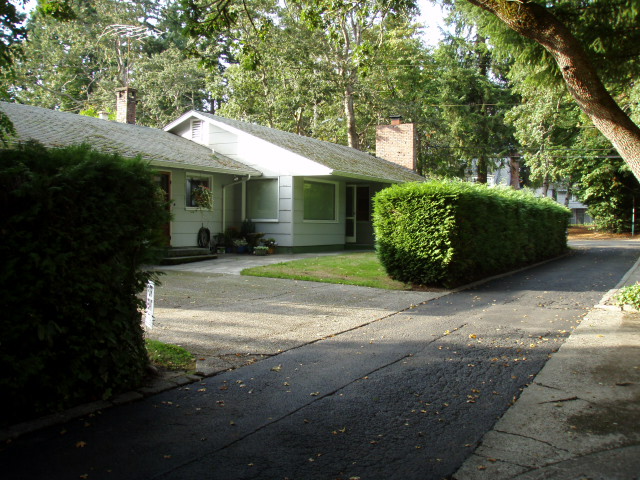 9402A Veterans Dr Sw - Photo 3 of 24