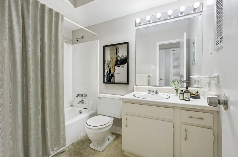 4001 Georgetown Dr - Photo 3 of 16