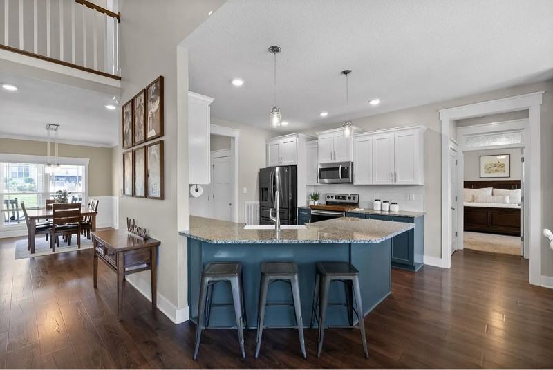 325 Piedmont Pl - Photo 3 of 20