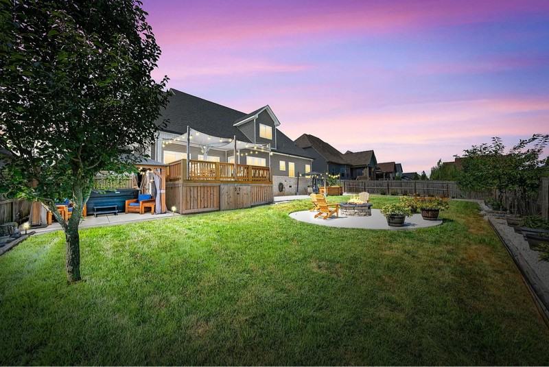 325 Piedmont Pl - Photo 6 of 20