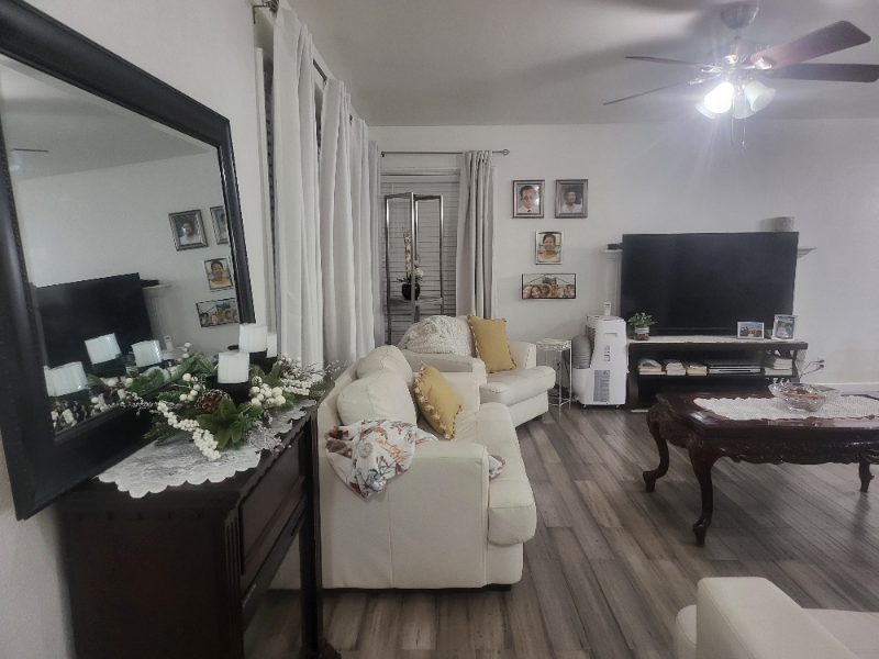 24203 36th Ave S - Photo 3 of 6