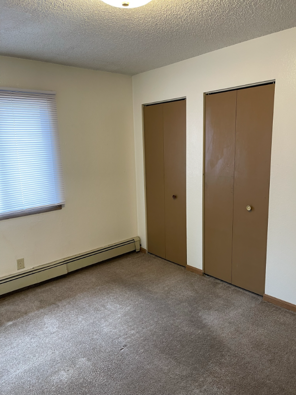 510 S Van Buren St #7 - Photo 6 of 14