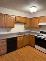 featured image of 932 E Washington St #3