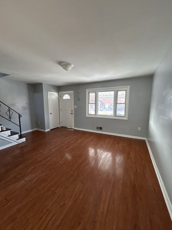 1409 Nicolay Way - Photo 2 of 15