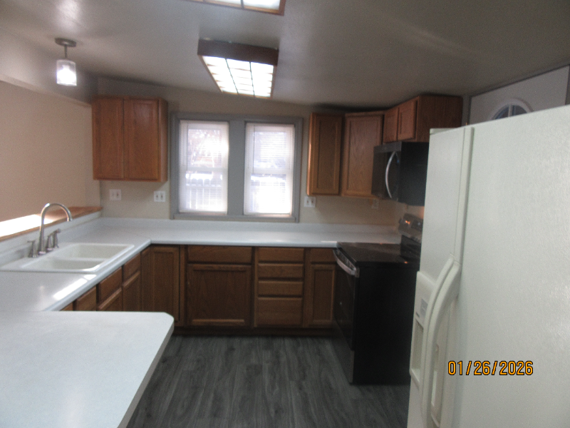 353 Blake St - Photo 2 of 20