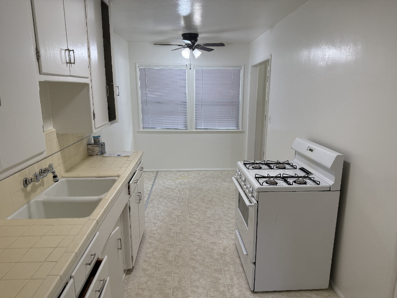 2438 E Washington Blvd #2438 - Photo 2 of 9