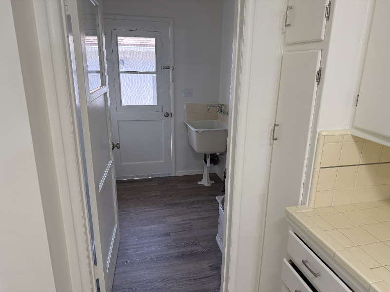 2438 E Washington Blvd #2438 - Photo 6 of 9