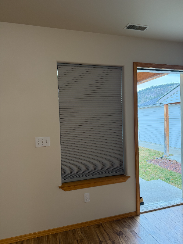 1979 Greatview Dr - Photo 3 of 19