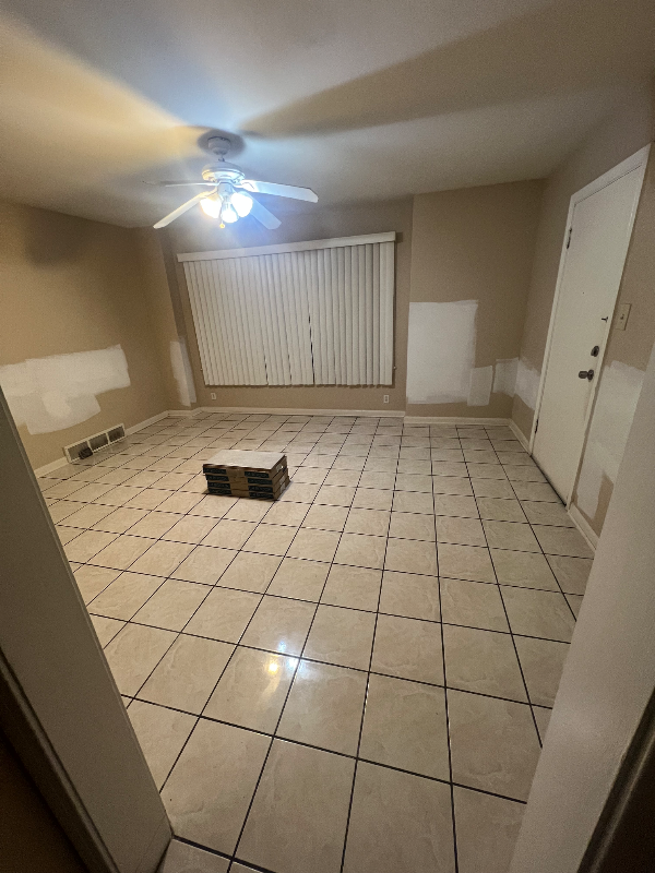 3513 S 59th Ct - Photo 3 of 13