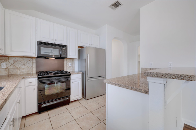 1912 Avante Dr - Photo 7 of 20