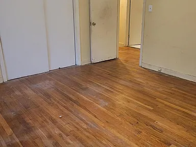 1032 Capri Cir - Photo 2 of 13