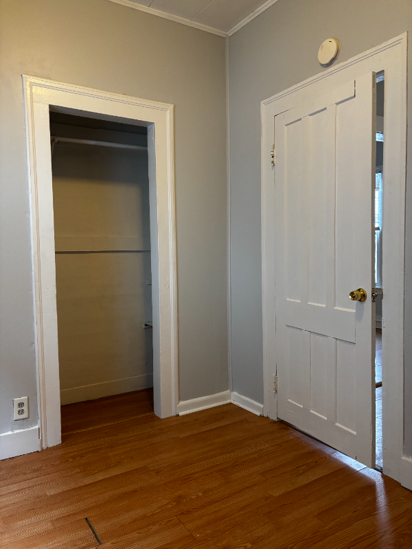 613 Vine St #2 - Photo 4 of 7