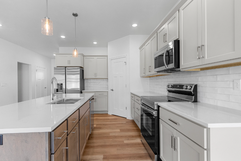 2716 Saffron Pl - Photo 2 of 20