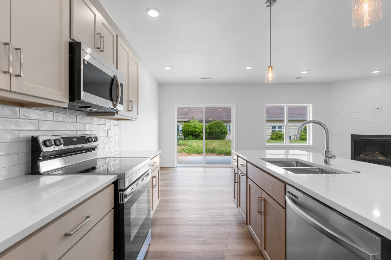 2716 Saffron Pl - Photo 4 of 20