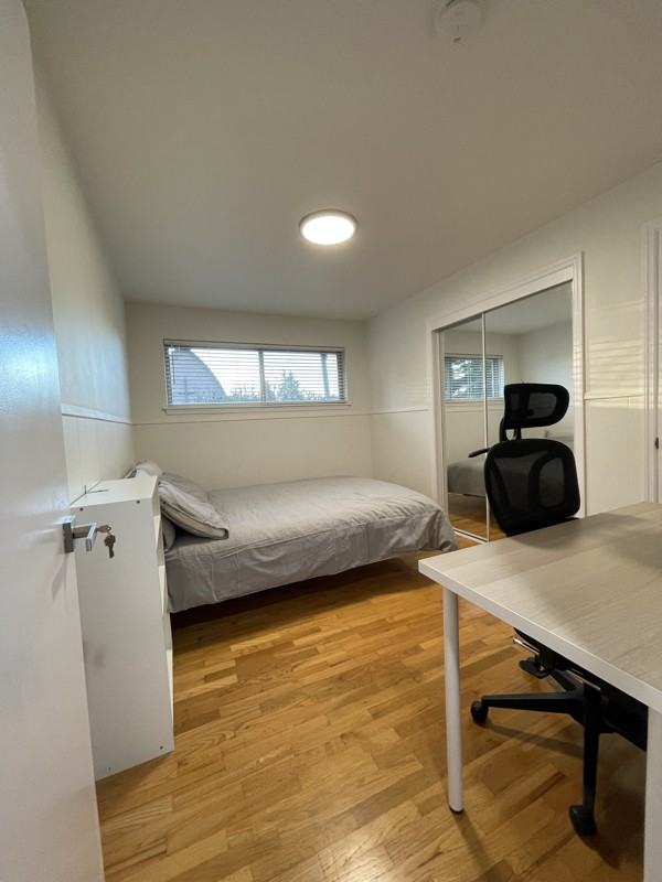 18806 2nd Ave Nw - Photo 7 of 10