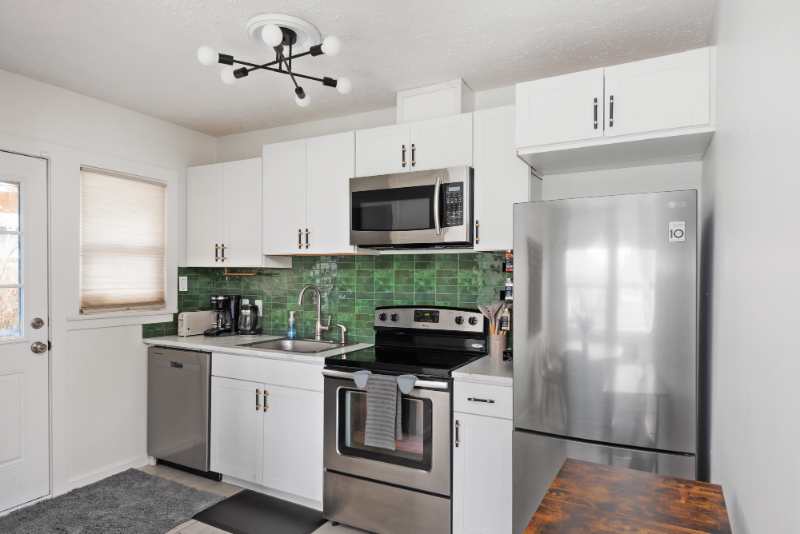 2402 Fairmount Ave - Photo 5 of 14