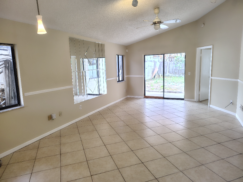 6560 Chantry St - Photo 2 of 8